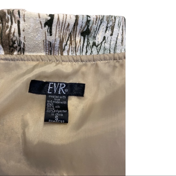 Silk Vintage Wind Suit 2 Piece Size: Small - Picture 14 of 15